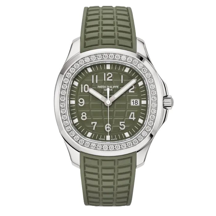 Patek Philippe Aquanaut reference 5267 — photograph, front view